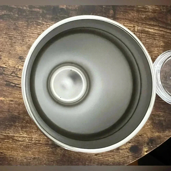 RETIRED: Starbucks | 2021 stainless steel insulated travel tumbler/cup. - Picture 6 of 10